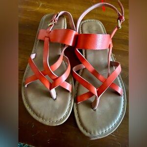 Report Women's Strappy Sandals